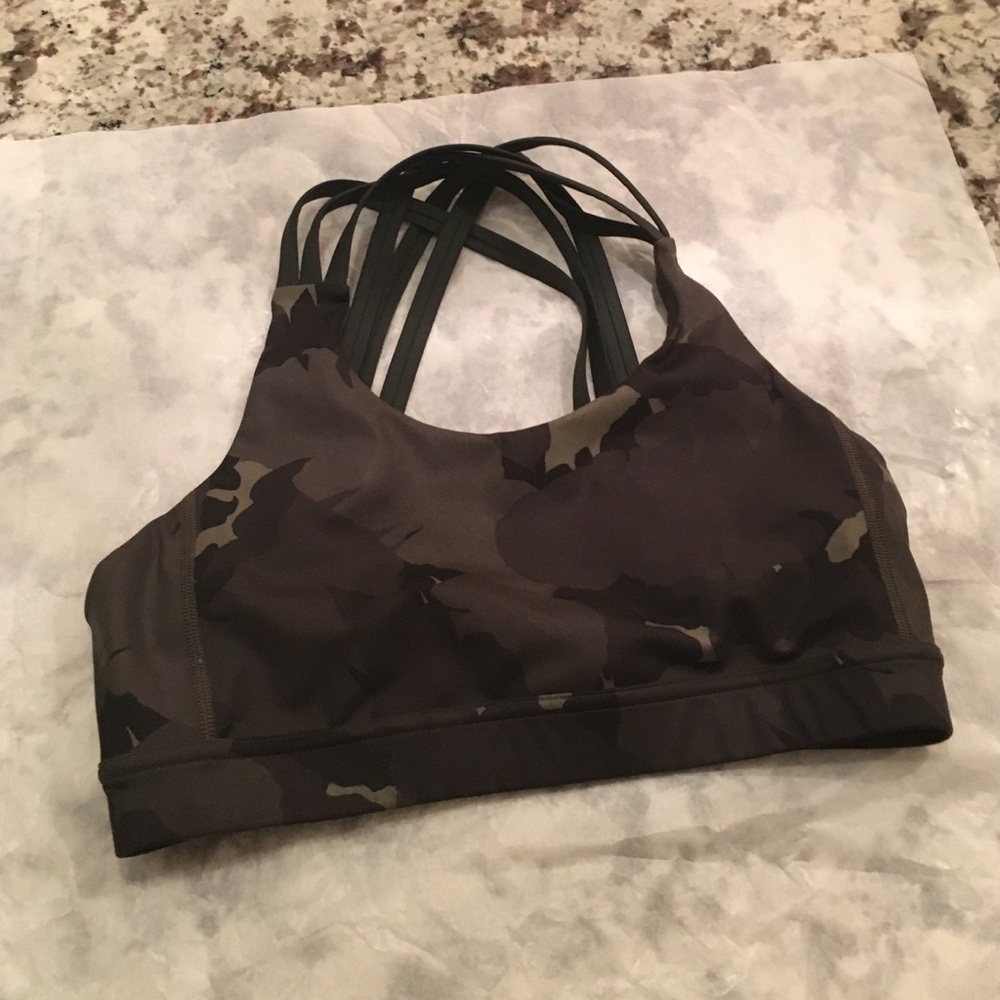 Lululemon camo sports bra